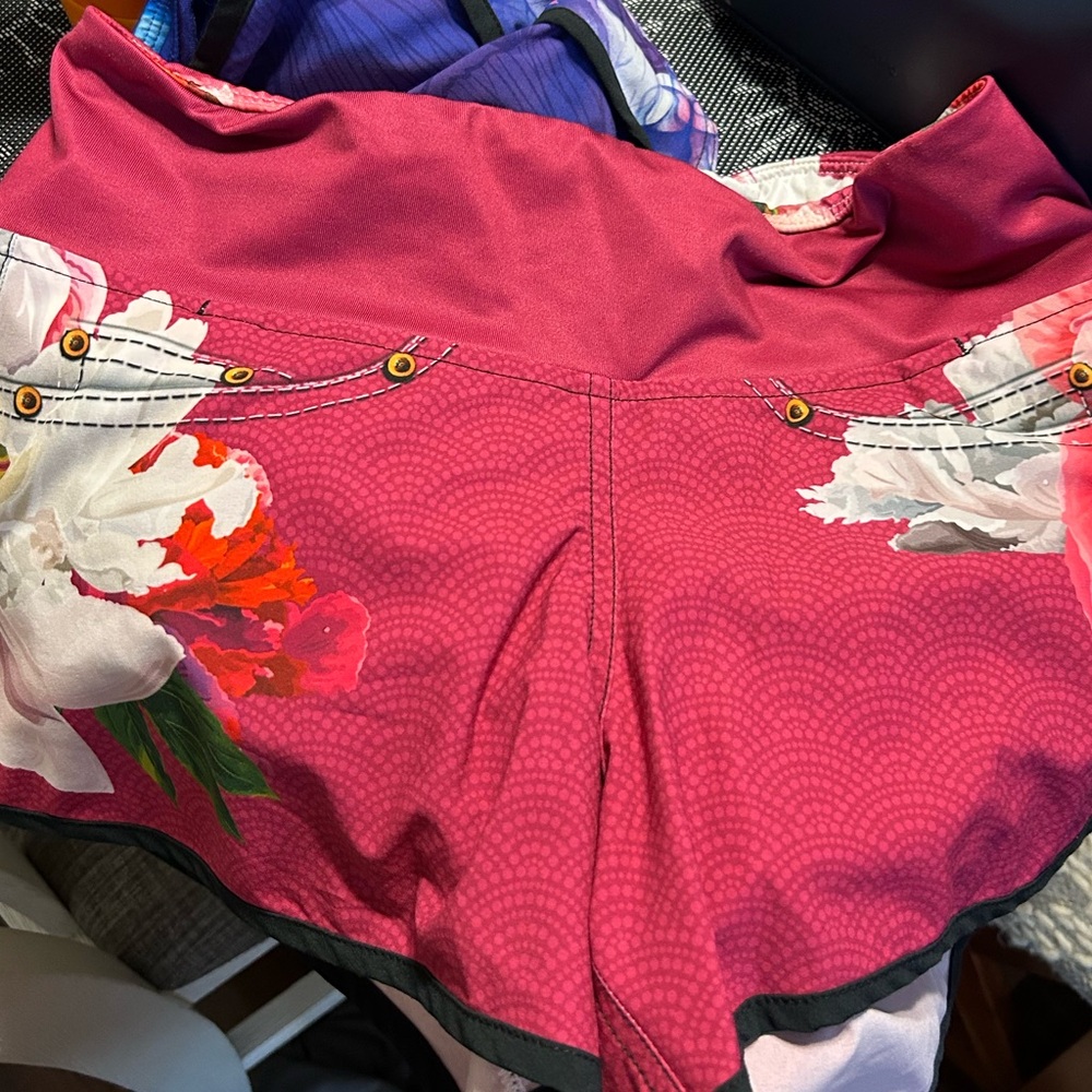Limited Edition Floral Ink n Burn Pink Shorts 🌸🌺